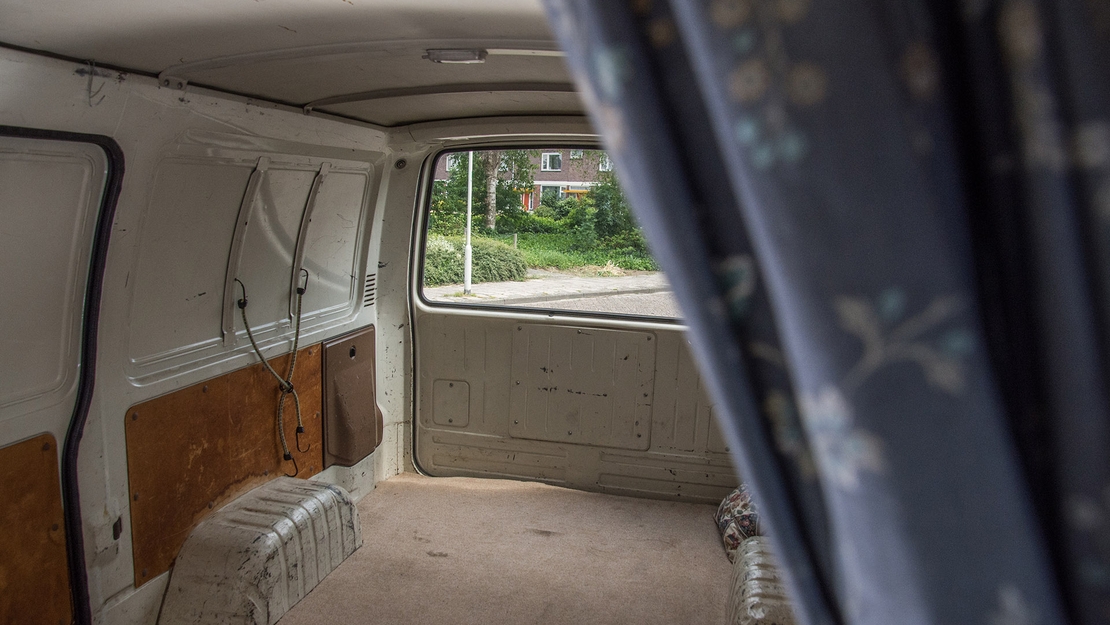 Hiace-interieur-achterbak-opbergruimte